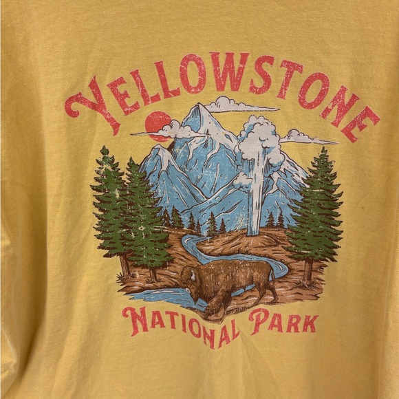 Yellow vintage Yellowstone National Park cotton t-shirt T-Shirt size XL. - Picture 2 of 9